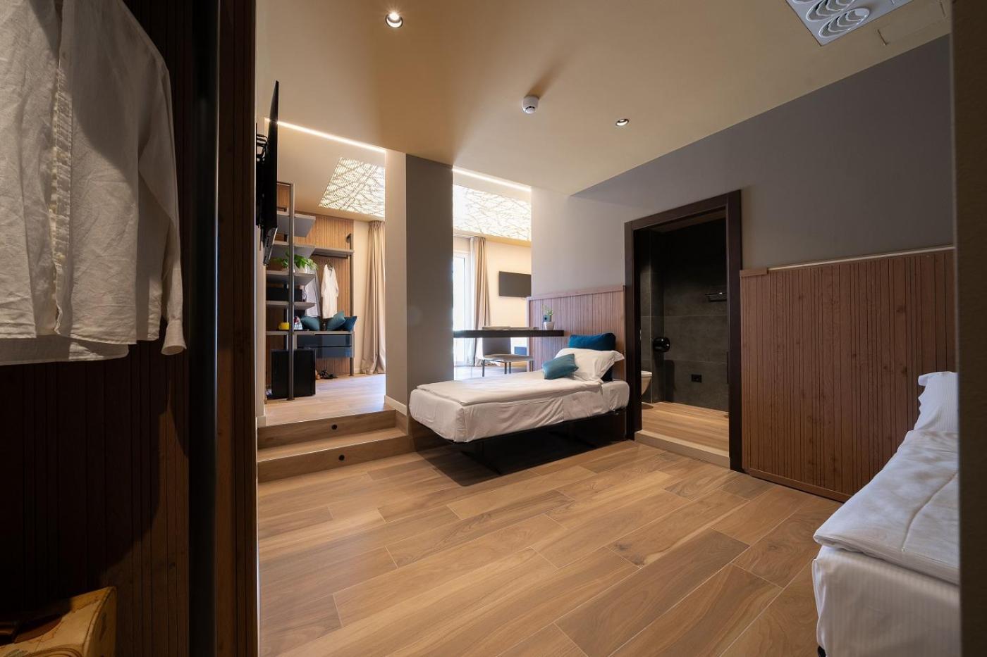 Il Tridente Hotel ביביונה מראה חיצוני תמונה