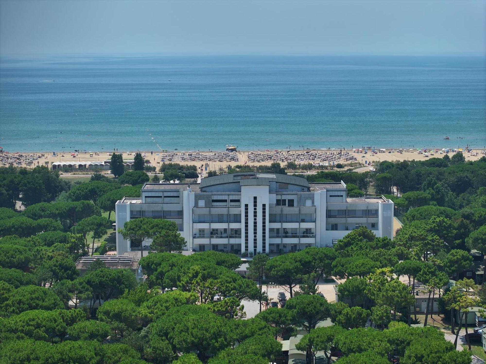 Il Tridente Hotel ביביונה מראה חיצוני תמונה