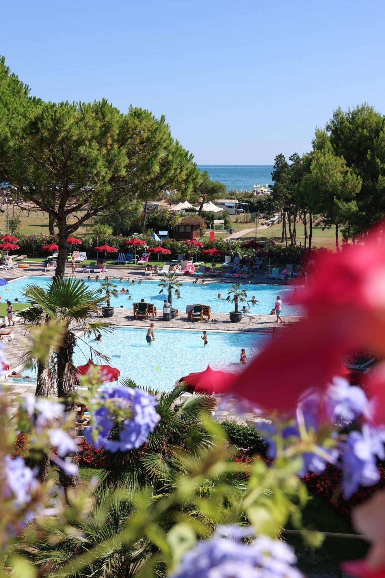 Il Tridente Hotel ביביונה מראה חיצוני תמונה