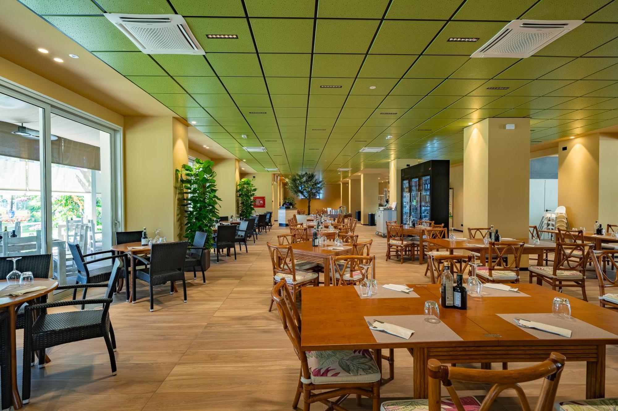 Il Tridente Hotel ביביונה מראה חיצוני תמונה