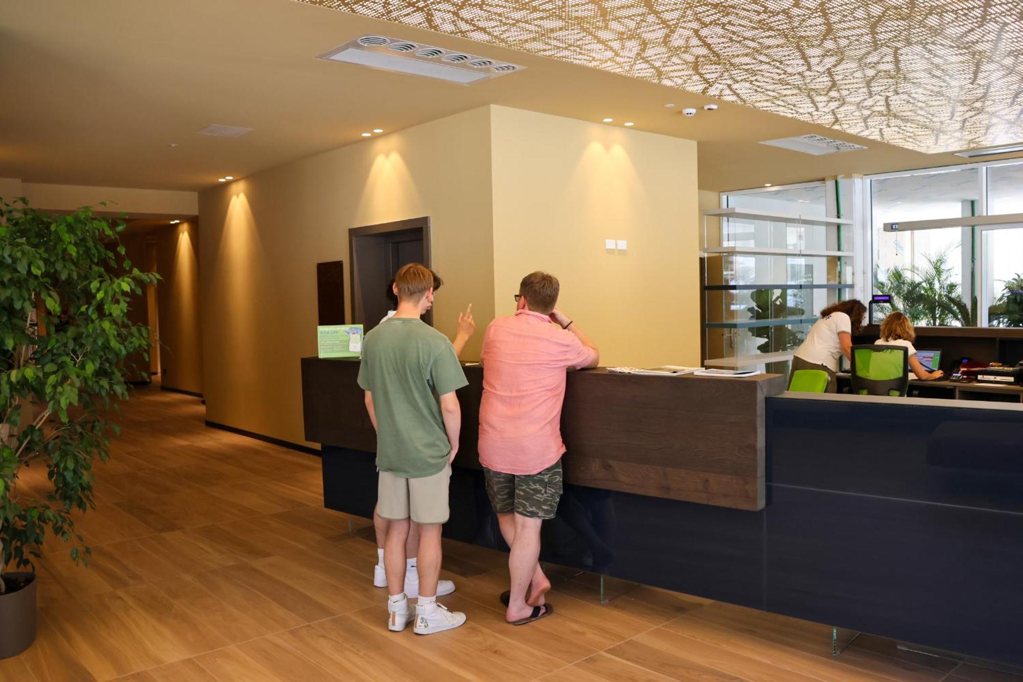 Il Tridente Hotel ביביונה מראה חיצוני תמונה
