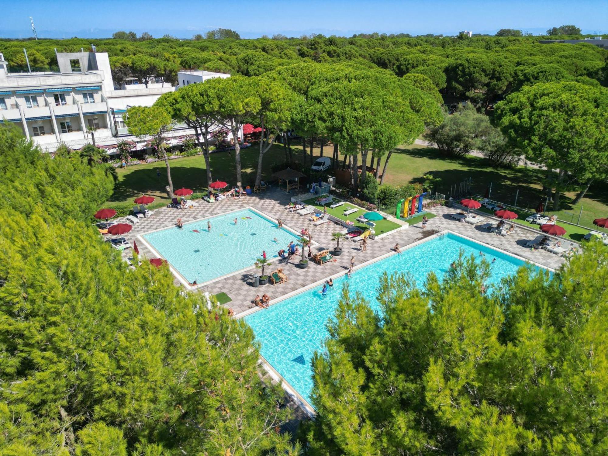 Il Tridente Hotel ביביונה מראה חיצוני תמונה